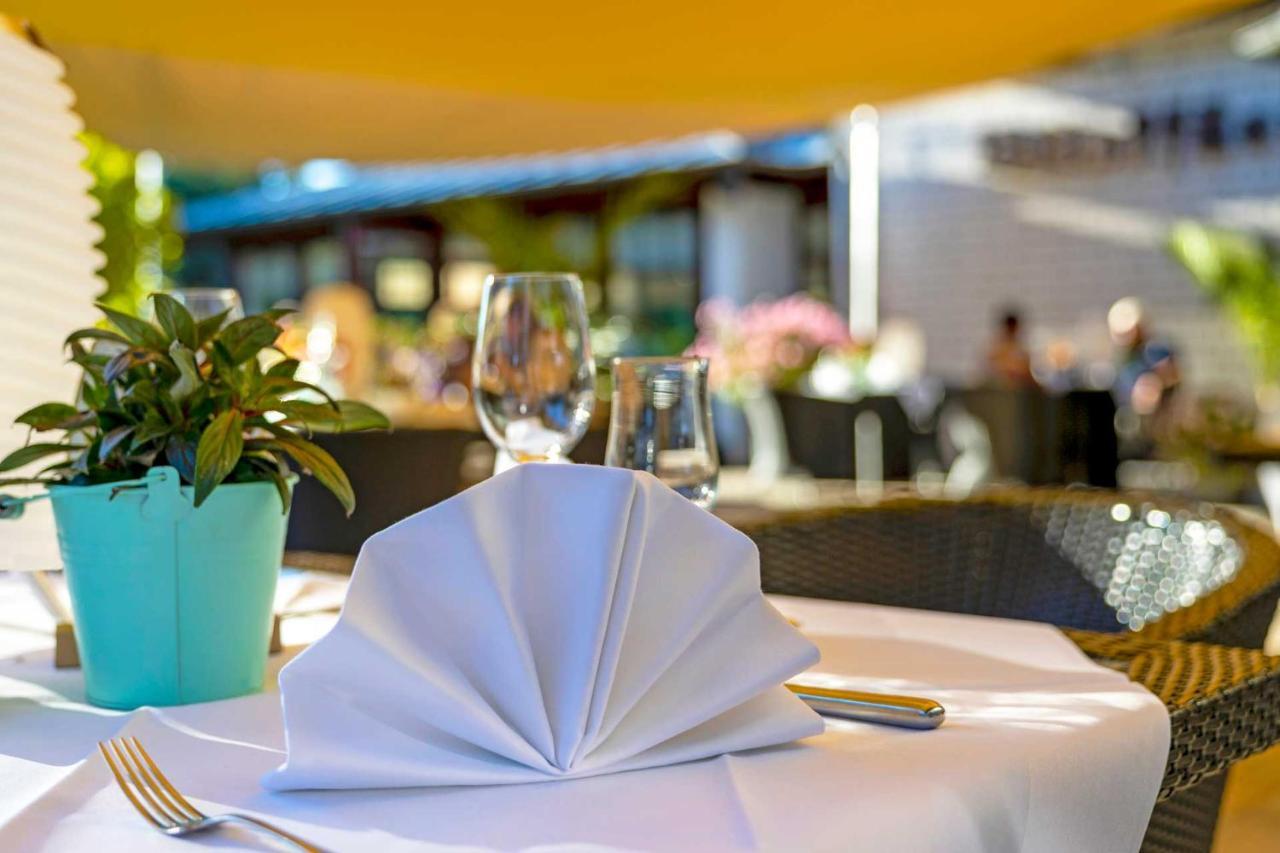 Hotel Blinkfueer 디르하겐 외부 사진